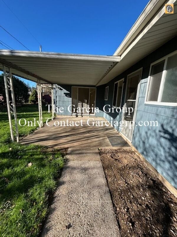 Building Photo - 17006 SE Morrison Ct