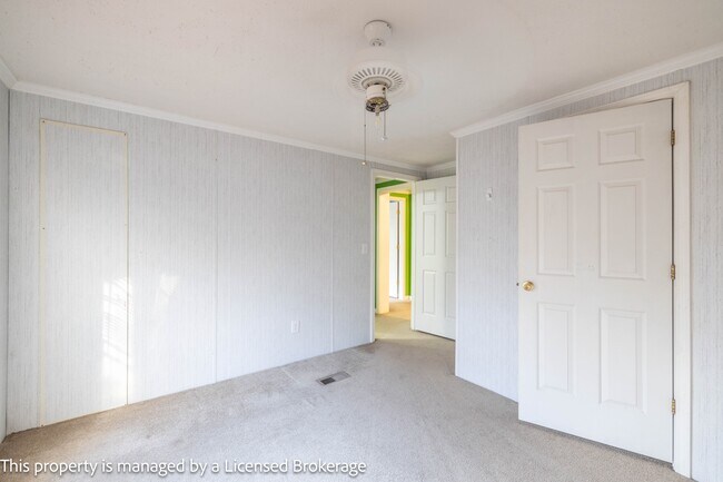 Building Photo - 40915 Deer Haven Dr