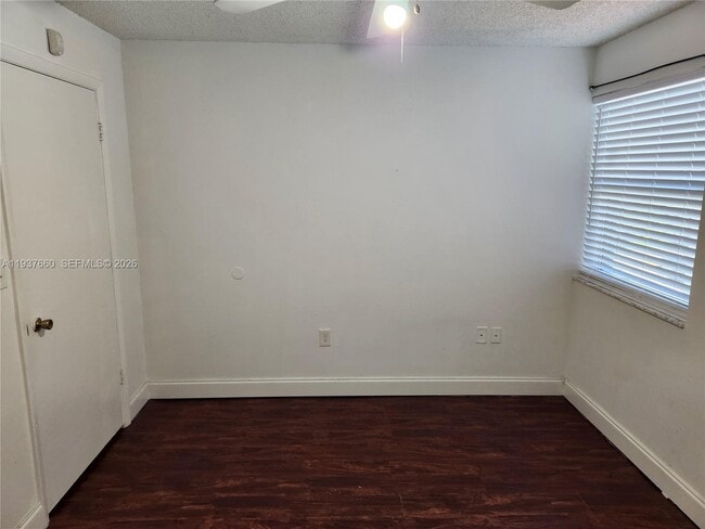 Building Photo - 17500 NW 67th Ct