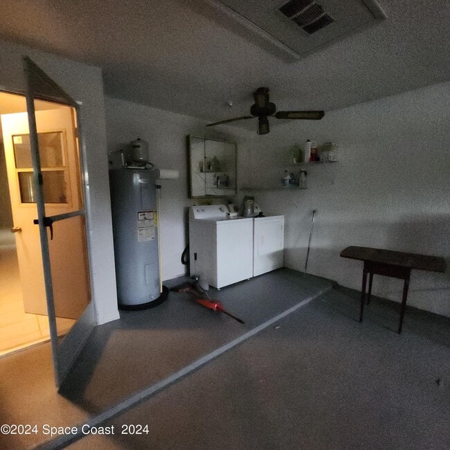 Building Photo - 3147 Dunhill Dr