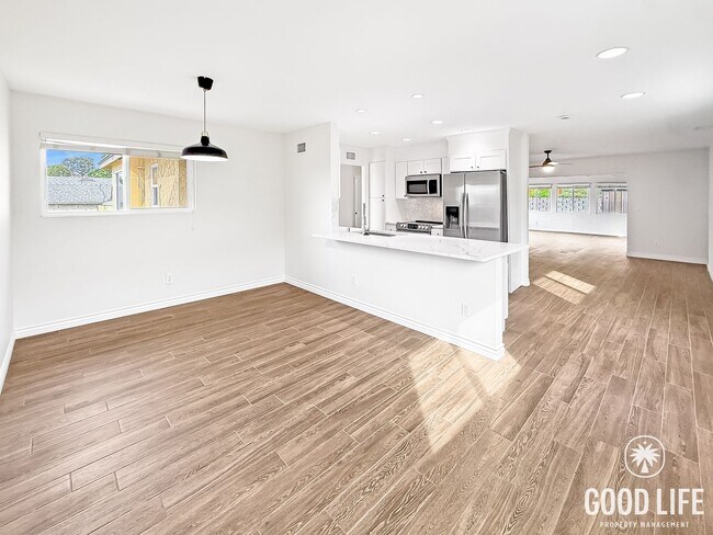 Building Photo - Upgraded 3BR/2BA Home with Garage, Driveway & Large Backyard – Paradise Hills!