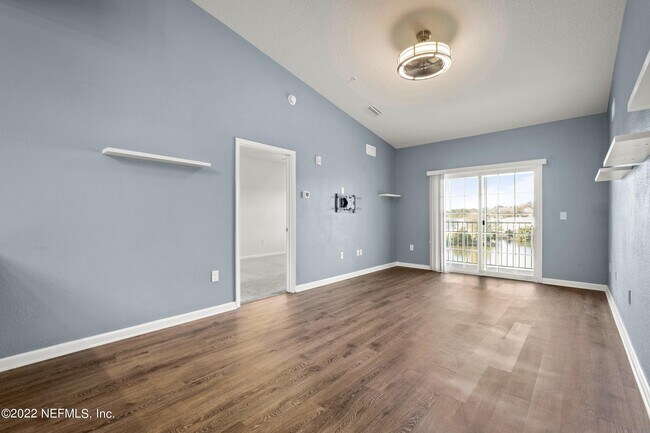Building Photo - 4932 Key Lime Dr