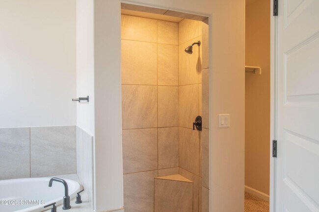 Building Photo - 4709 Elsinore Ave