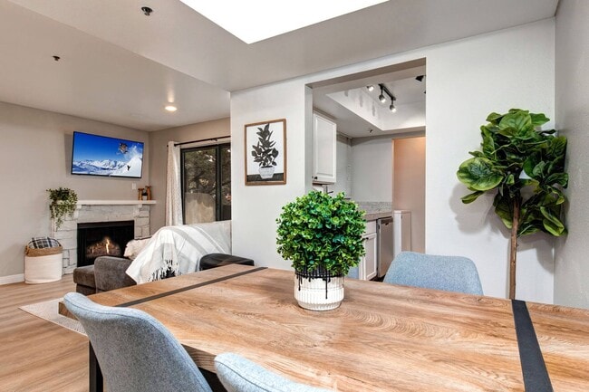 Building Photo - 2 Bedroom/ 2 Bathroom | FURNISHED | TV and Internet Included | Dog Considered