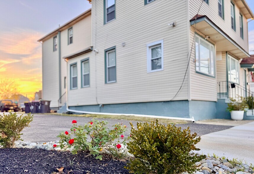 Building Photo - 151 Haddon Ave