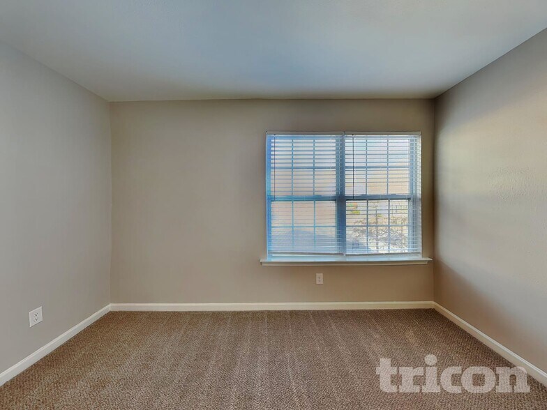 Building Photo - 2814 Tancor Ct