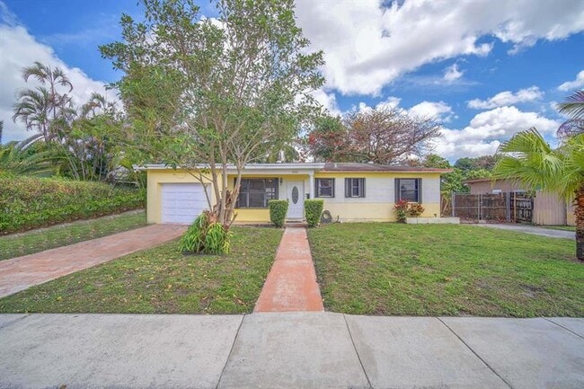 Primary Photo - 2221 SW 67th Ave