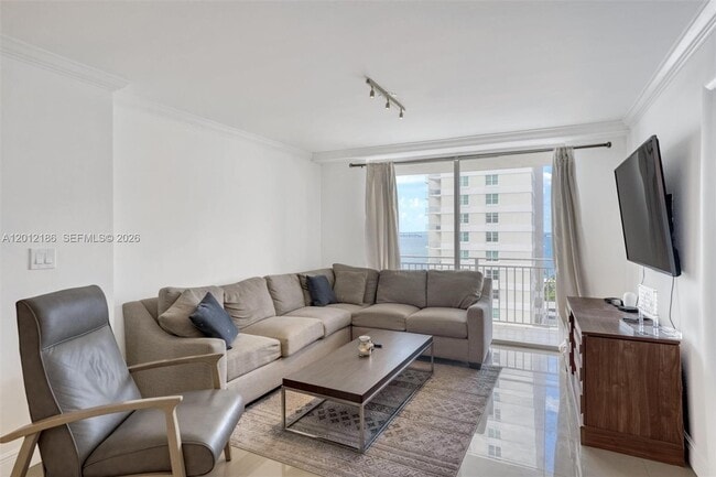 Building Photo - 770 Claughton Island Dr