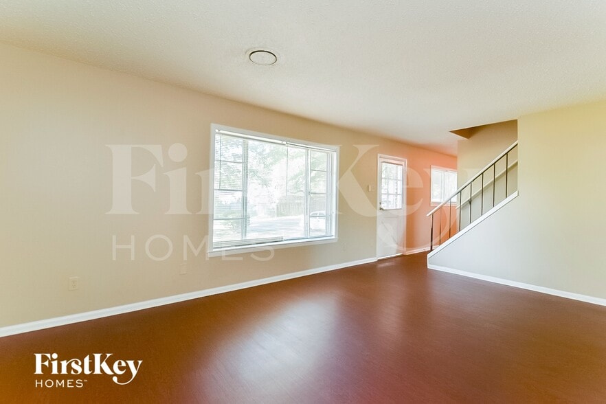 Building Photo - 416 Cardinal Dr