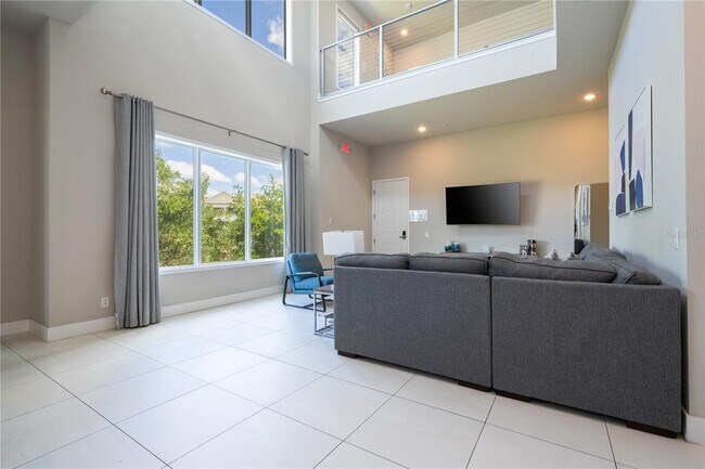 Building Photo - 7740 Sandy Ridge Dr