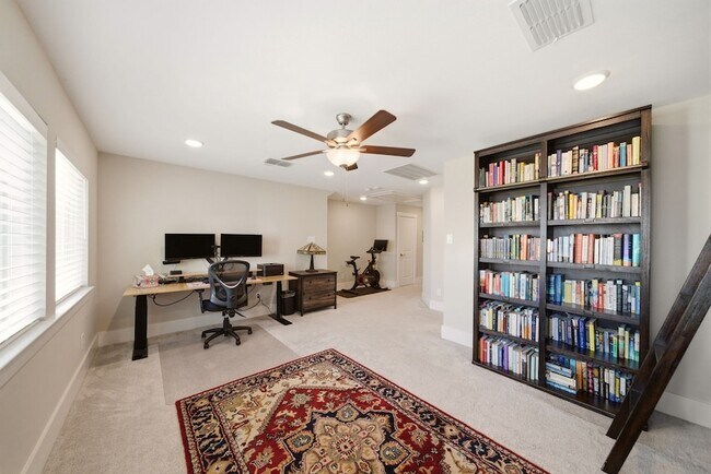 Building Photo - 1417 Biondo Way