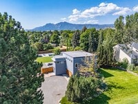Building Photo - 5 bed 3.5 Bath Home in North Boulder W/Large Backyard, Swimming Pool & Jacuzzi!