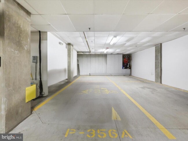 Building Photo - 1701 16th St N