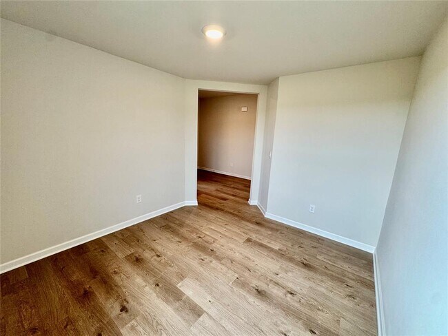 Building Photo - 6100 Blackwood Blvd