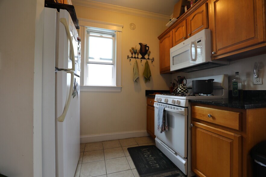 Building Photo - 54 Tremont St