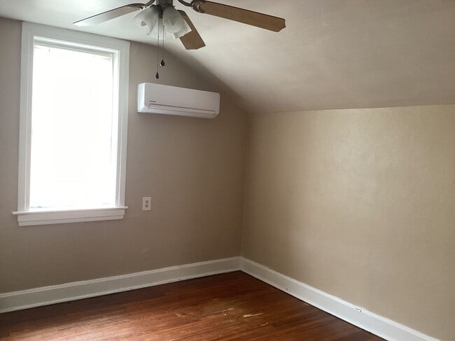 Building Photo - 248-250 E. Main St