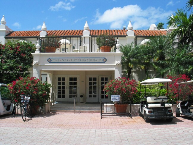 Building Photo - 19223 Fisher Island Dr