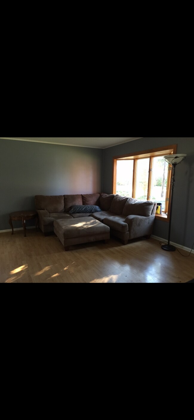 Building Photo - 317 Stelko Ave