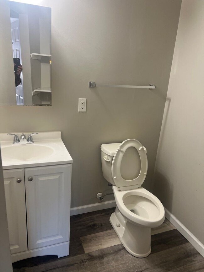 Building Photo - 3334 Michigan St