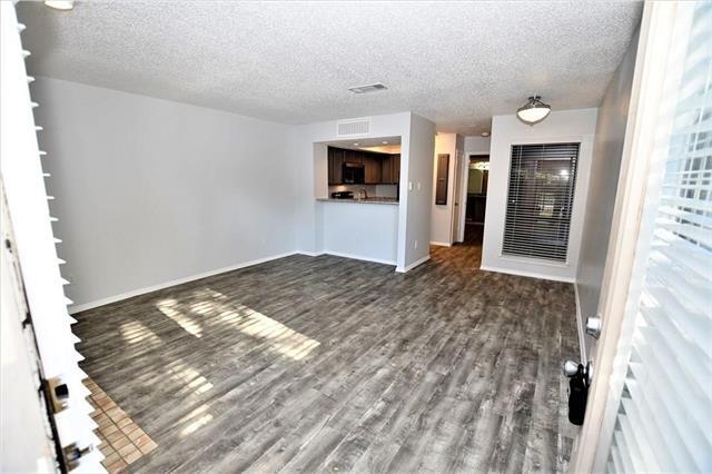 Building Photo - 9835 Walnut St