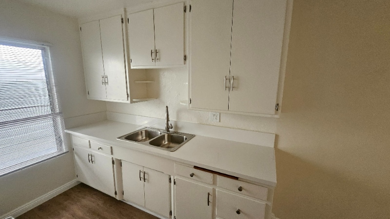 Building Photo - 1201 N Ogden Dr