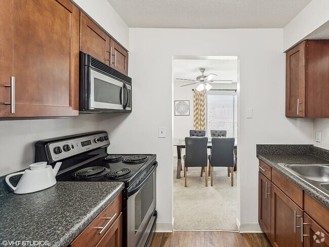 Fully-Equipped Kitchen with Microwave - The Villages at Symmes Crossing