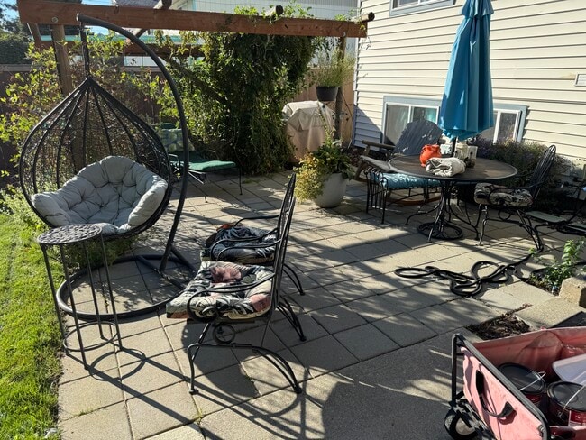 Building Photo - 4120 E Congress Ave