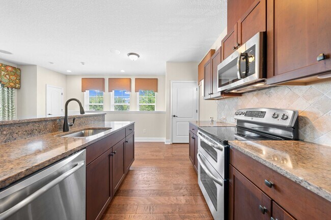 Building Photo - 8393 Laureate Blvd