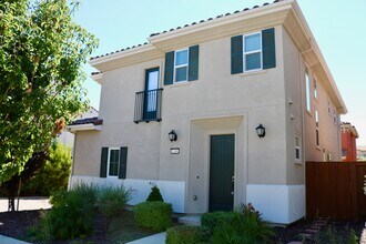 Building Photo - Beautiful home in Brentwood with SOLAR!