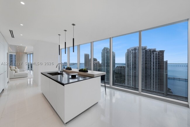 Building Photo - 300 Biscayne Blvd