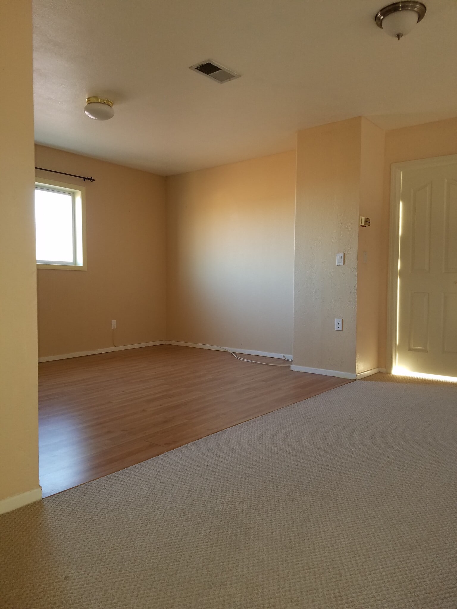 loft - 3745 Bossa Nova Drive