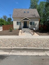 Building Photo - 532 W Kiowa St