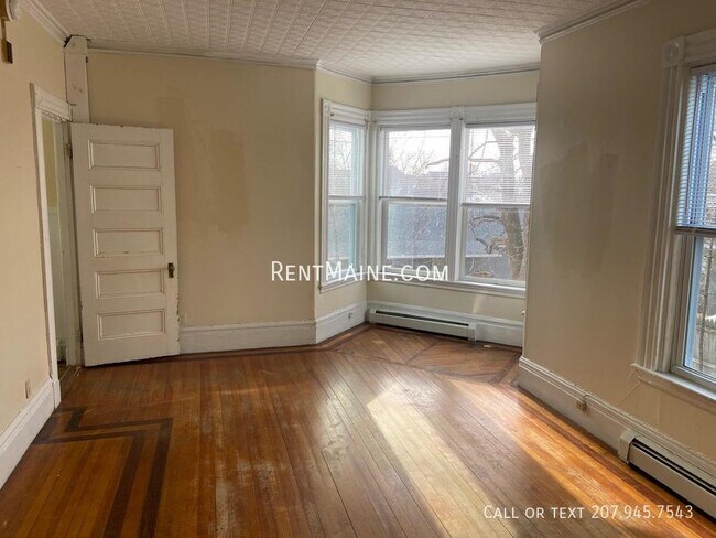 Building Photo - 36 3rd St