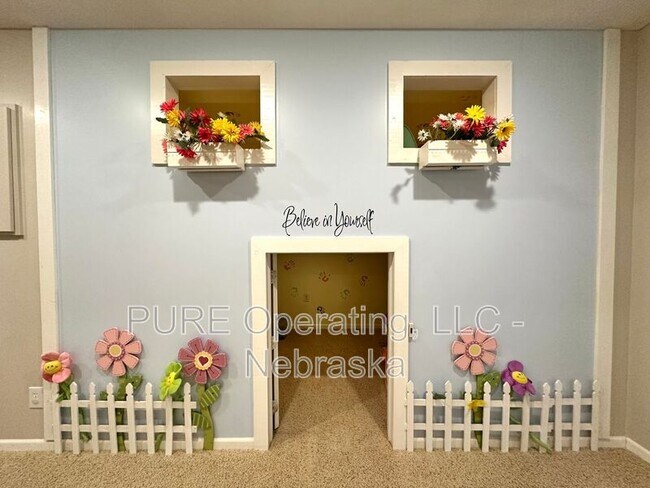 Building Photo - 4909 N 142nd St