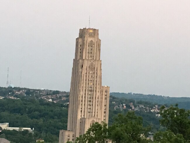 Building Photo - 3303 Iowa St