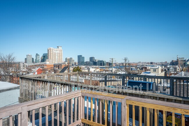 Building Photo - 426 E Fort Ave