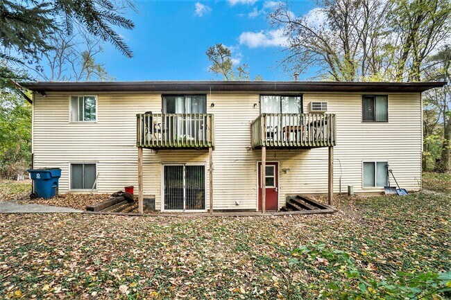 Building Photo - Newly remodeled 1 bedroom 1 bathroom - Ask about our Security Deposit Alternative!