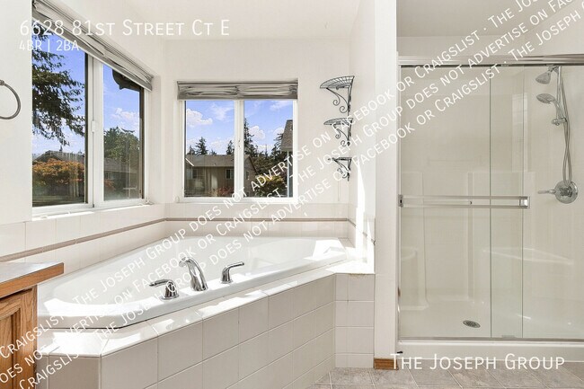 Building Photo - 6628 81st St Ct E