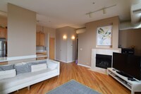 Building Photo - 2 bedroom in Chicago IL 60605