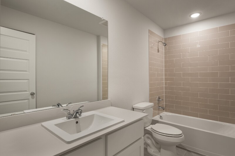 Building Photo - 1010 Honeydew Ln