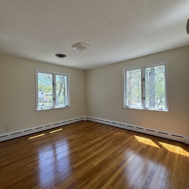 Building Photo - 725 VFW Parkway