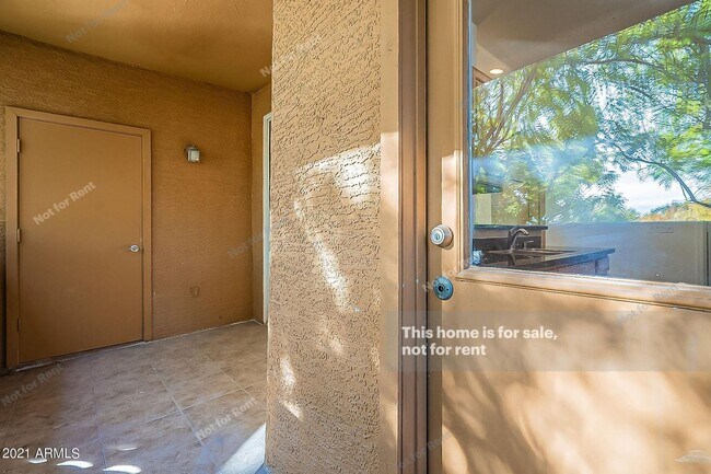 Building Photo - Premium Luxury 2 Bed 2 Bath condo with nicel view!!