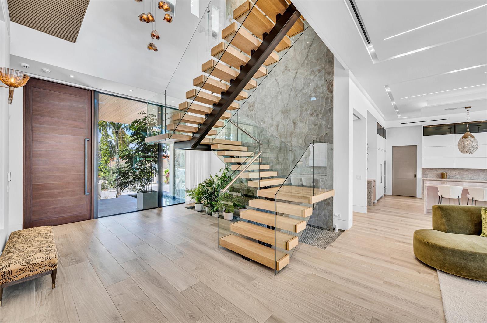 Building Photo - 408 Coral Way