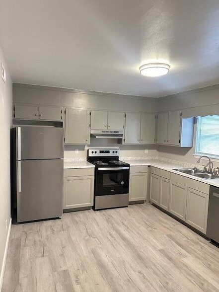 Building Photo - 4100 N Ocoee St