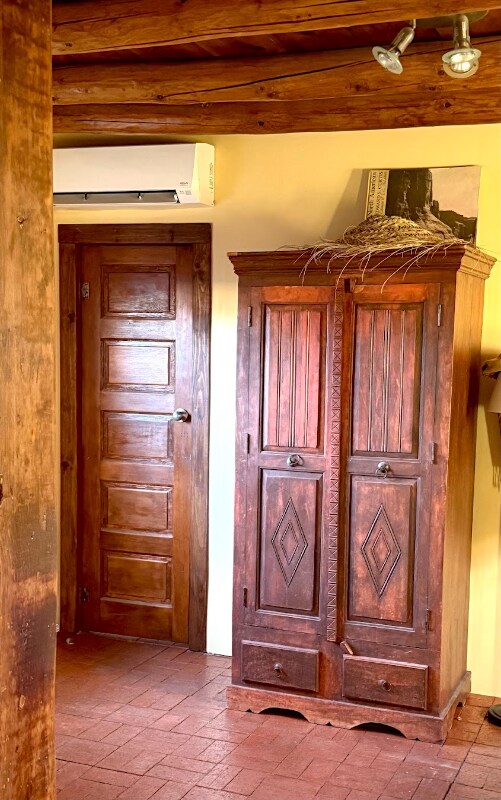 Building Photo - 824 Canyon Rd