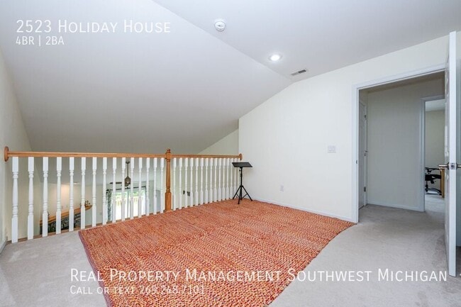 Building Photo - 2523 Holiday House Rd