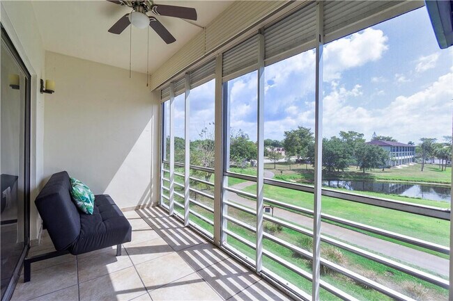 Building Photo - 2430 SW 81st Ave