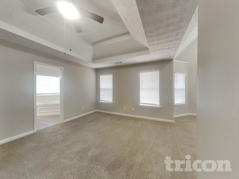 Building Photo - 12573 Lakeside Pkwy