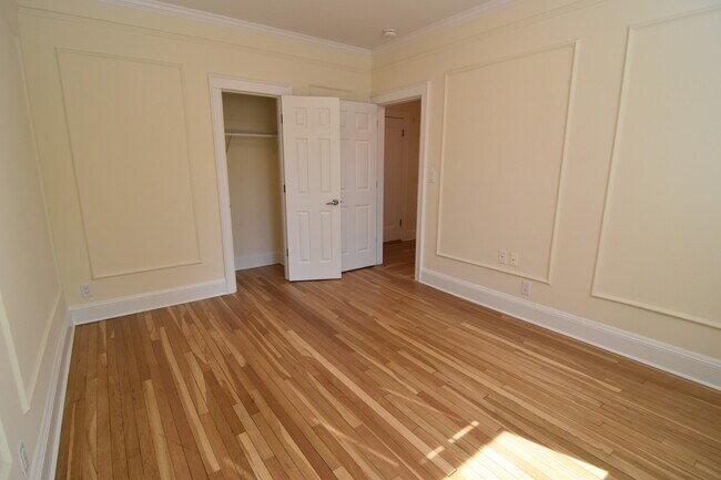 Building Photo - 100 Kilsyth Rd