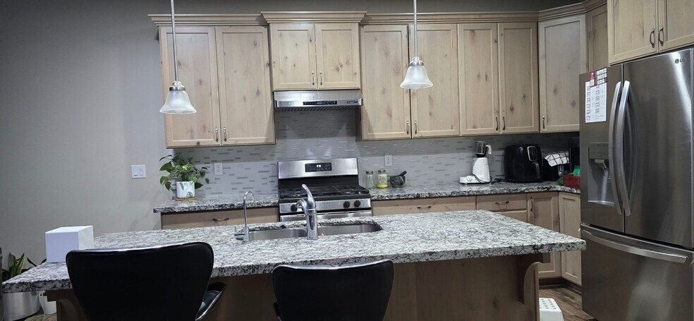 Building Photo - 12728 S Quail Lake Dr